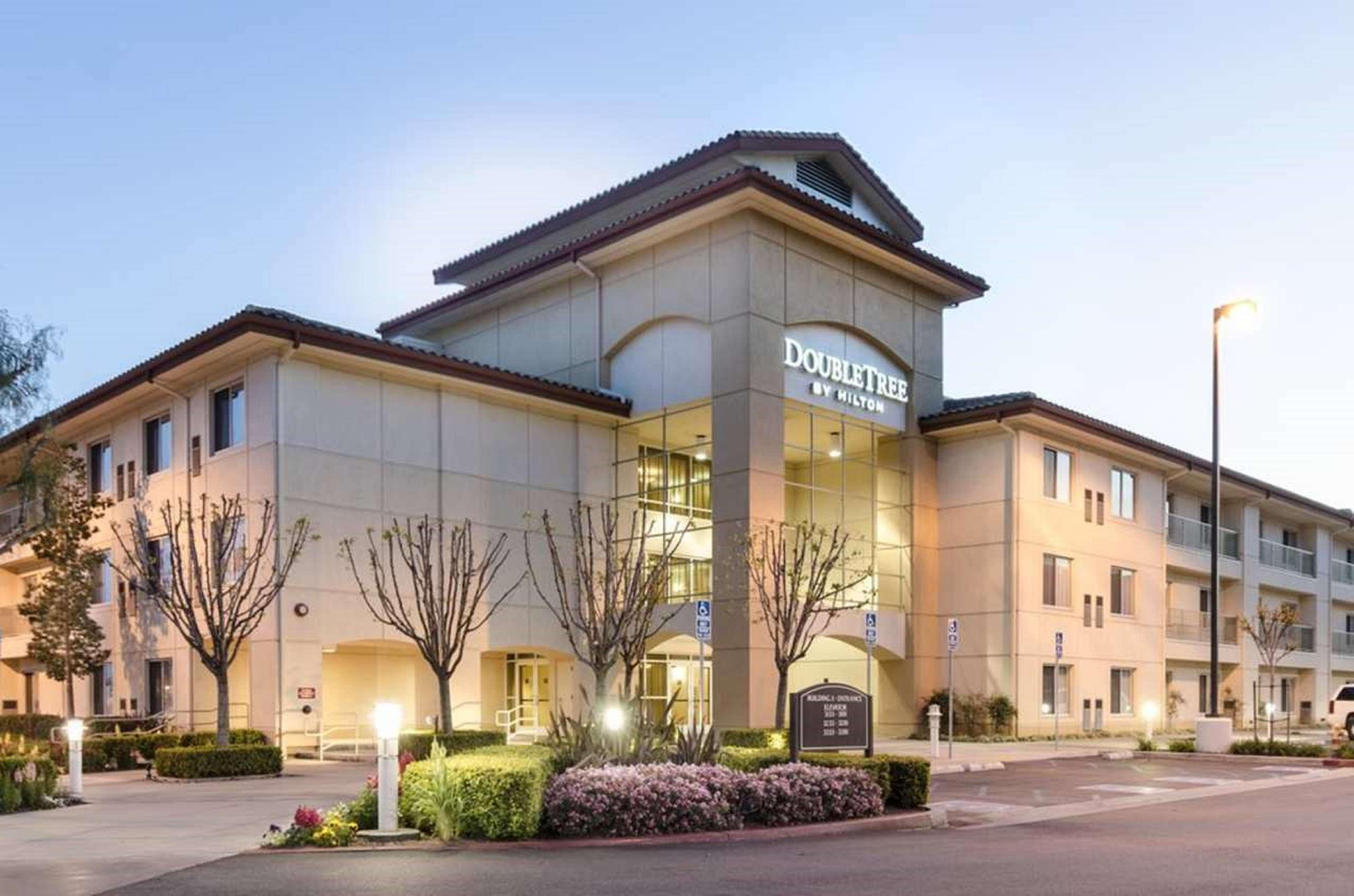 Hotel Doubletree By Hilton Ontario Airport Exteriér fotografie