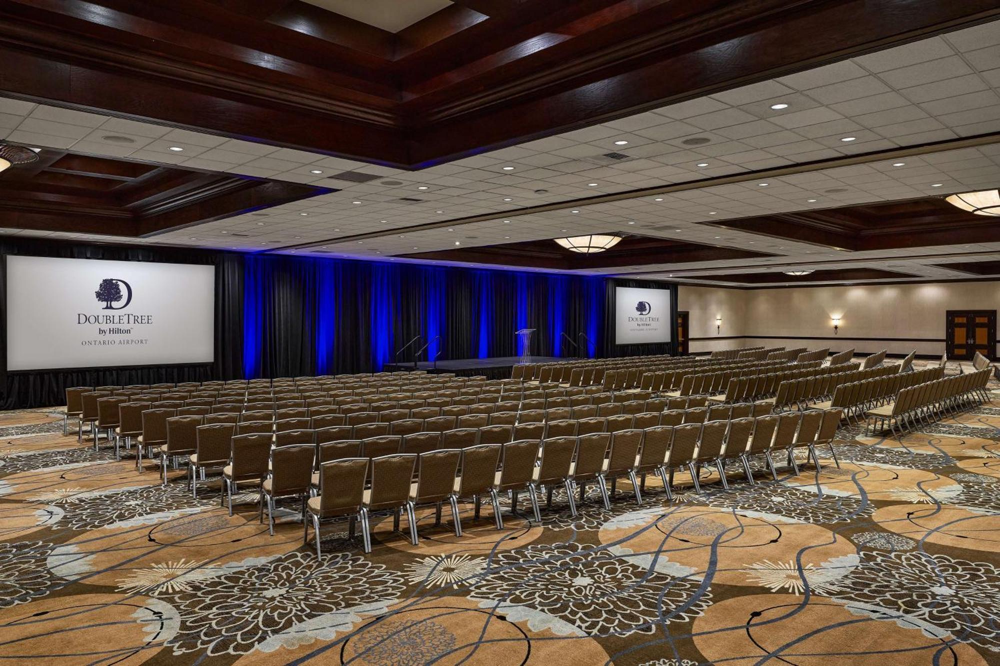 Hotel Doubletree By Hilton Ontario Airport Exteriér fotografie