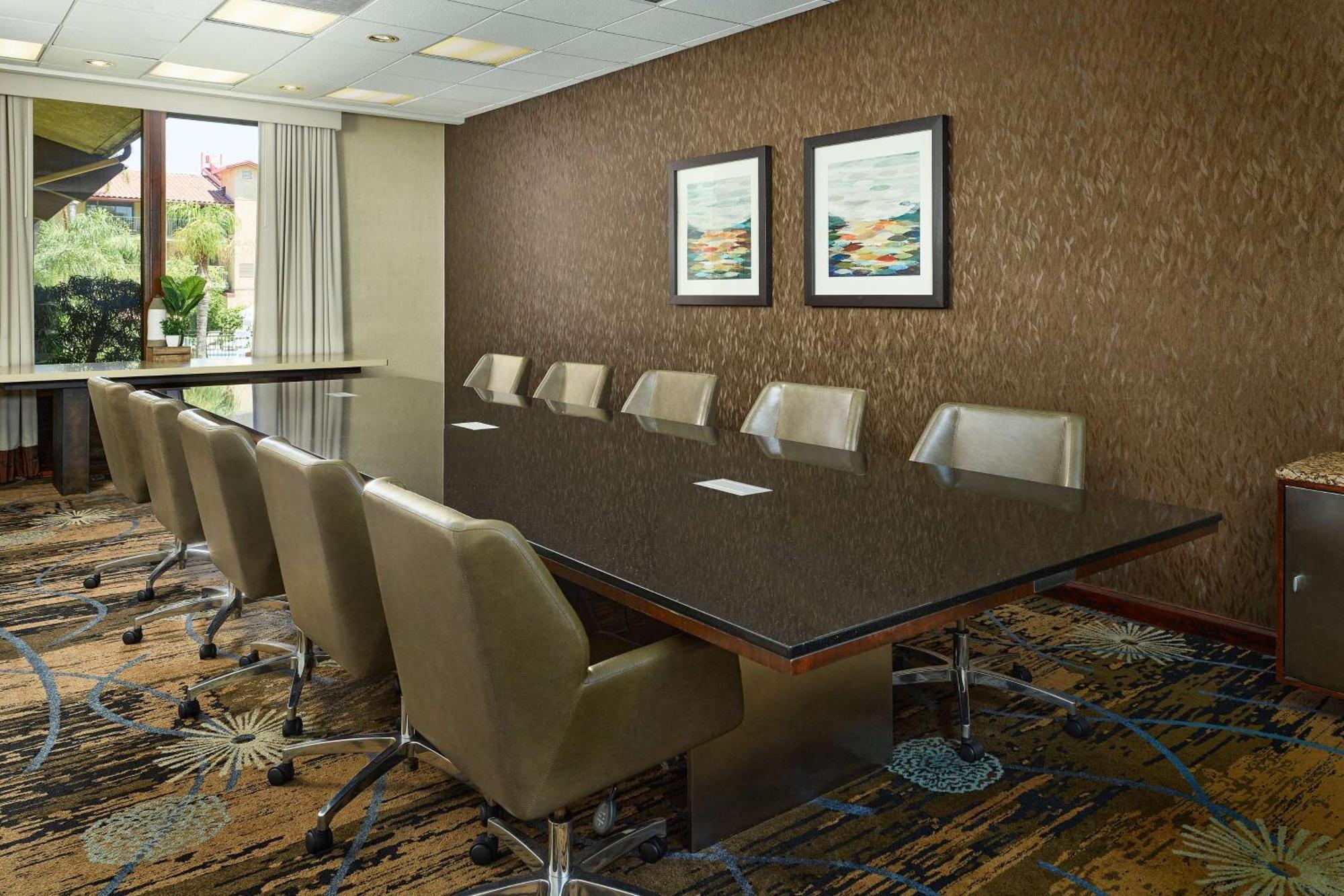 Hotel Doubletree By Hilton Ontario Airport Exteriér fotografie